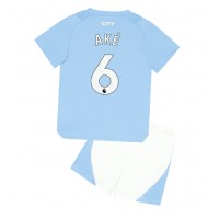 Camisa de time de futebol Manchester City Nathan Ake #6 Replicas 1º Equipamento Infantil 2023-24 Manga Curta (+ Calças curtas)